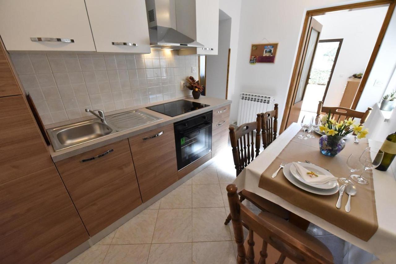 Apartment Nona Tar-Vabriga Екстер'єр фото